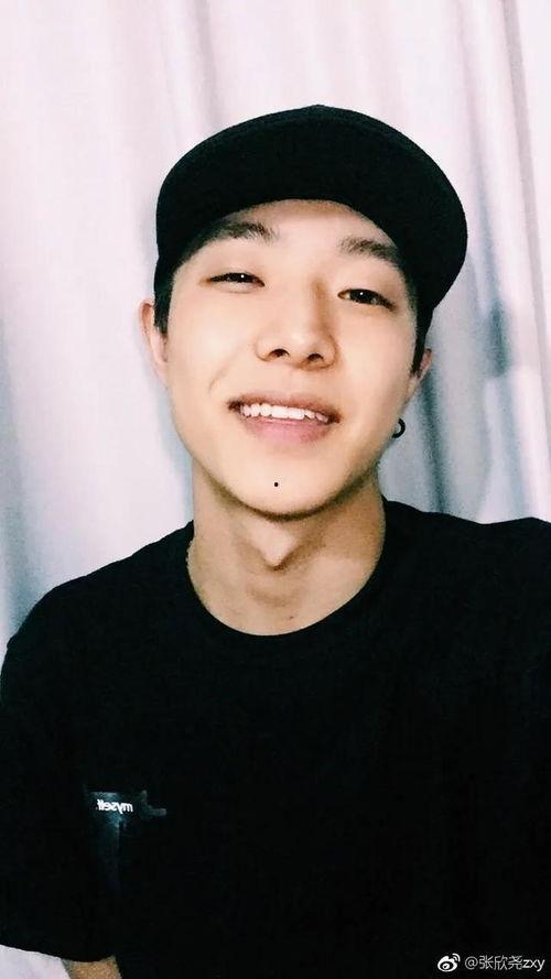 吃瓜网红张欣尧微博号