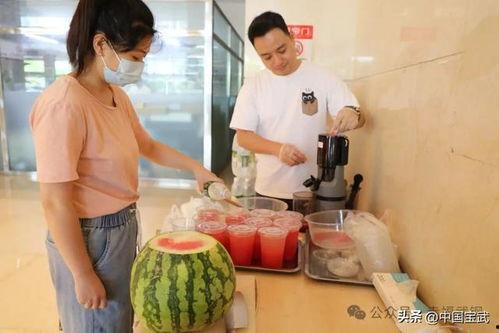 澄海网红吃瓜事件,揭秘网络舆论的风暴与真相 第3张 澄海网红吃瓜事件,揭秘网络舆论的风暴与真相 第3张